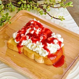 ปังเนย+วิปสตรอเบอรี่