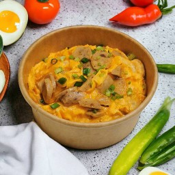 ข้าวไข่ข้นลูกชิ้นเห็ดหอม