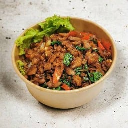 ข้าวไข่ข้น+กะเพราเนื้อสับ(จากพืช)