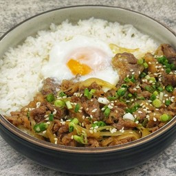 ข้าวหน้าเนื้อไข่ออนเซ็น