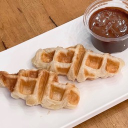 ครอฟเฟิล + นูเทลล่า