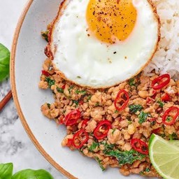 Minced Pork With Basil And Fried Egg