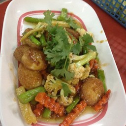 ผัดเต้าหู้ทรงเครื่อง