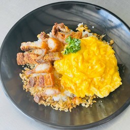 ข้าวอู๊ดทอด ไข่ข้น