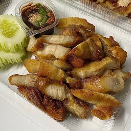 หมูสามชั้นทอดน้ำปลา (กับข้าว)