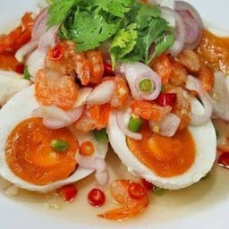 ยำไข่เค็ม