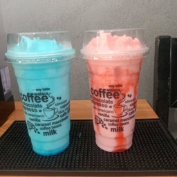 นมหมีบลูฮาวาย+นมหมีสตอเบอรี่