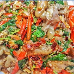 ผัดกระเพราขาหมู(เป็นกับข้าว)