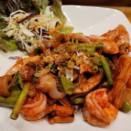 ทะเลเย็นตาโฟผัดแห้ง