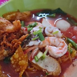 เย็นตาโฟทะเล พิเศษ