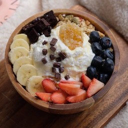 Energy Boost Greek Yogurt Bowl