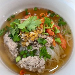 ก๋วยเตี๋ยวหมูน้ำใส