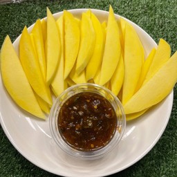 มะม่วง+น้ำปลาหวาน (ผสมกะปิ)