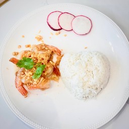 กุ้งกระเทียมพริกไทยราดข้าว