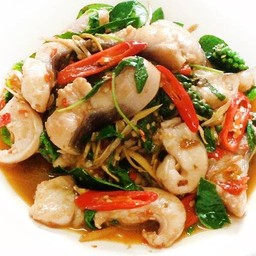 Stir-fried Giant Snakehead Fish