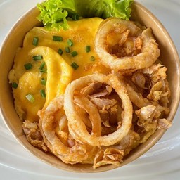 ข้าวไข่ข้น หมึกกระเทียม