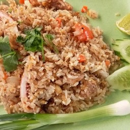 ข้าวผัดรวมมิตร