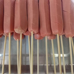 ไส้กรอกแดงในตำนาน