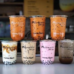 โมเม้นท์ พูล คาเฟ่ ภัทรแมนชั่น