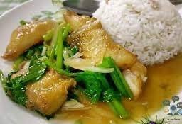 ข้าวกะพงผัดขึ้นฉ่าย