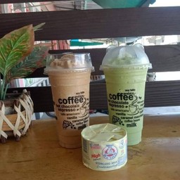นมหมีเนสดาแฟ+นมหมีชาเขียว