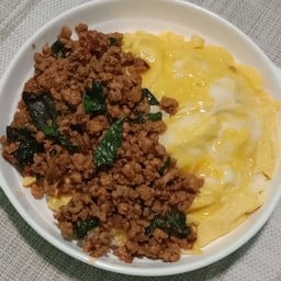 ไก่คาราอะเกะ&ยำแซ่บ