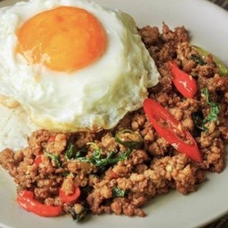 ข้าวกะเพราหมูสับ+ไข่ดาว