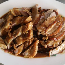 เป็ดย่างและหมูกรอบสับ