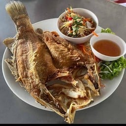 ปลากระพงทอดน้ำปลา