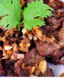 เนื้อทอดกระเทียม