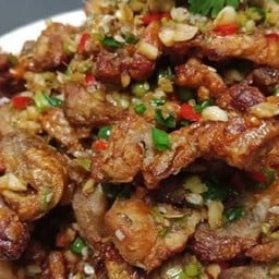 หมูคั่วไข่ & ยำ