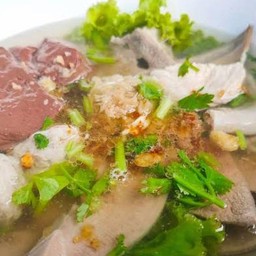 ต้มเลือดหมูออนิว💞💞💞 ต้มเลือดหมูออนิวสาขาตลาดสถานีรถไฟ