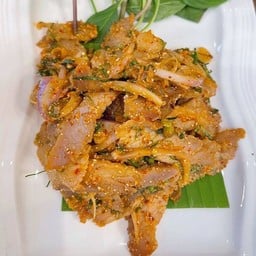 น้ำตกคอหมูย่าง