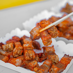 หมูกรอบเขย่าแซ่บ