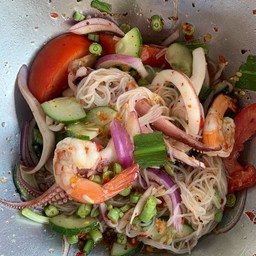 ยำขนมจีน กุ้ง/หมึก