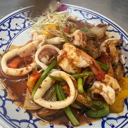 ทะเลผัดพริกเผา