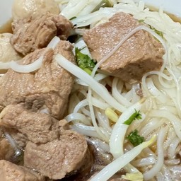 ก๋วยเตี๋ยวหมูตุ๋น ริมคลอง สหกรณ์ป่าแดด