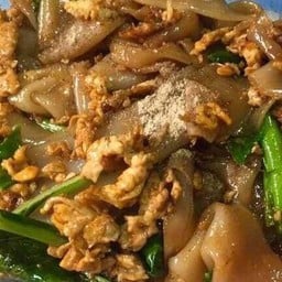 ผัดชีอิ้วไก่
