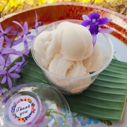 แก่นมาลีไอศครีมกะทิสด