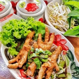 ก๋วยเตี๋ยวเรือ รอย..วังหลัง คฑาธร เมืองราชบุรี