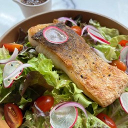 สลัดปลากระพงย่าง