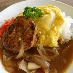 ข้าวหน้าแฮมเบิร์กหมูไข่ข้น