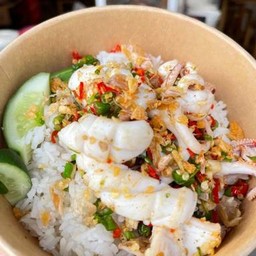 ข้าวหมึกค่ัวพริกเกลือ
