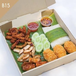 คอหมูย่าง,ไก่ย่าง,หมูตุ๊กๆ+ข้าวเหนียวทอดและข้าวสวย