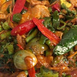 ผัดเผ็ดหมู