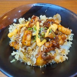 แซลมอนผัดซอสเทอริยากิ