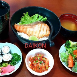 เซตข้าวแซลมอนย่างเกลือ