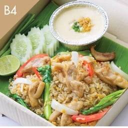 ข้าวผัดไก่หอมกระทะและไข่ตุ๋นนุ่มสไตล์ญี่ปุ่น