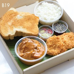 มัสมั่นไก่+ทอดมันกุ้ง+ขนมปังปิ้งและข้าวสวย