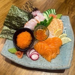 Lm  Super Salmon Sashimi